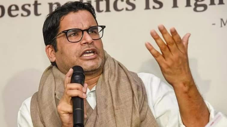 Prashant Kishor has ruled himself out of the leadership race Jan Suraaj party nitish kumar lalu Yadav rjd bjp jdu कौन होगा जनसुराज पार्टी का पहला अध्यक्ष? प्रशांत किशोर के ऐलान से बढ़ गई नीतीश-लालू की टेंशन