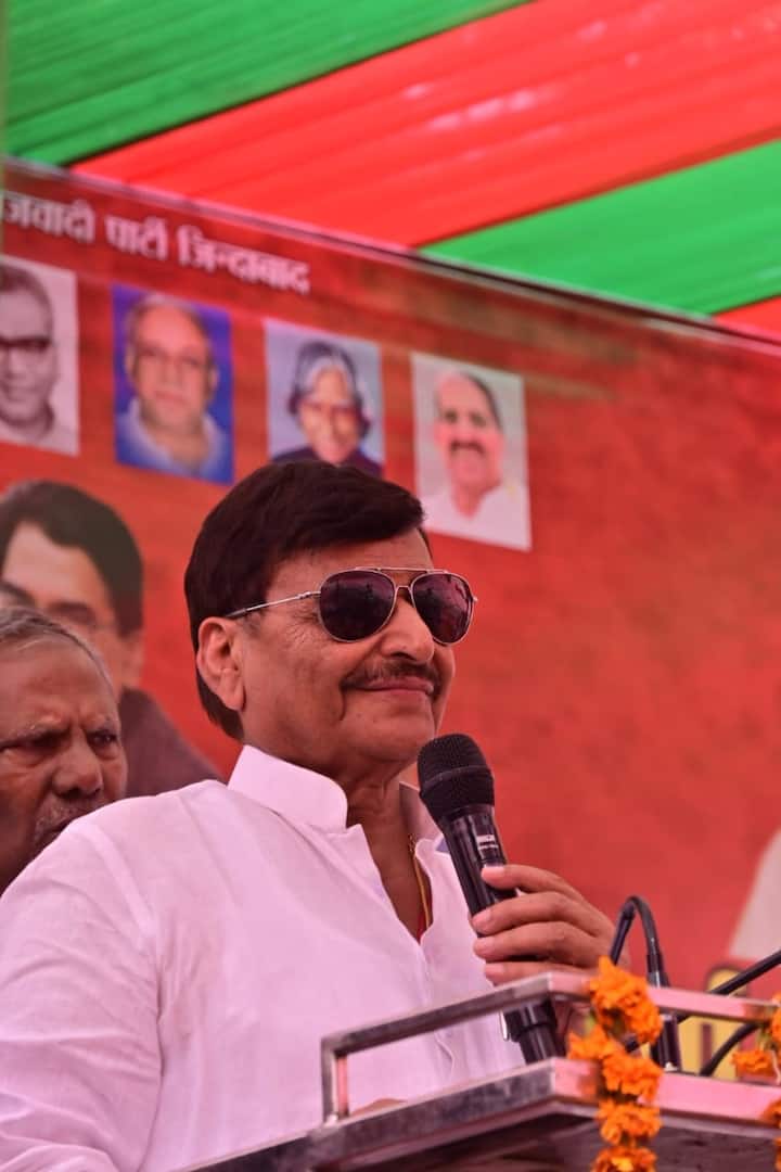 यूपी के सियासी गलियारों में ऐसी चर्चा थी कि शिवपाल यादव को यूपी विधानसभा में नेता प्रतिपक्ष का पद दिया जाएगा.