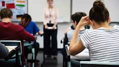 पूरी दुनिया में किसने कराई पहली परीक्षा, कौन था वो शख्स जिसने की शुरुआत; जानें इसके पीछे की पूरी कहानी