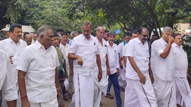 Velumani demands to relocate the wild elephant that attacks humans in Thondamuthur அச்சுறுத்தும் காட்டு யானை! மக்களை பாதுகாப்பை உறுதி செய்க - முன்னாள் அமைச்சர் எஸ்.பி.வேலுமணி வலியுறுத்தல்