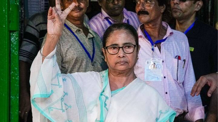 जानकारों का कहना है कि सीटों को लेकर अलग-अलग पार्टियां लोकसभा स्पीकर से मांग करती है और ज्यादातर आगे की लाइन में सीटों को लेकर उन पर दबाव बनाती है. कांग्रेस को भी सदन के अगले लाइन में और सीटें चाहिए.