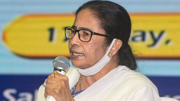 निचले सदन में बैठने का अरेंजमेंट गठबंधन के अनुसार किया जाता है. किसी पार्टी के अनुसार नहीं.