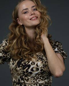 बिग बॉस मराठीत झळकली परदेशी गर्ल, स्वत:ला 'मुंबईची बार्बी' म्हणणारी ही चिअरलिडर आहे तरी कोण?