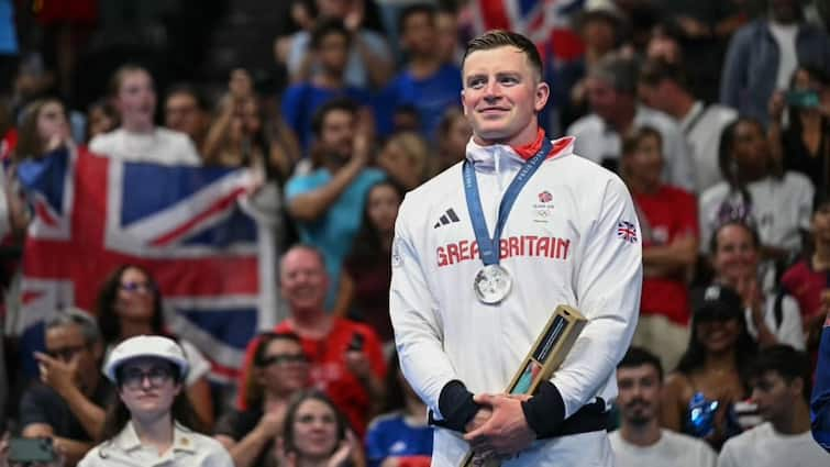 Adam Peaty Britain swimmer test positive for Covid-19 in Paris Olympics 2024 after Wining medal Paris Olympics 2024: पेरिस ओलंपिक में 'कोरोना' ने दी दस्तक, मेडल जीतने के बाद एथलीट हुआ पॉजिटिव