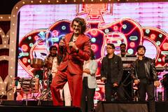 कभी पापा के साथ गाए थे शादियों में गाने, आज आवाज के दम पर इस सिंगर ने कमा डाले करोड़ों रुपए, जानें नेटवर्थ