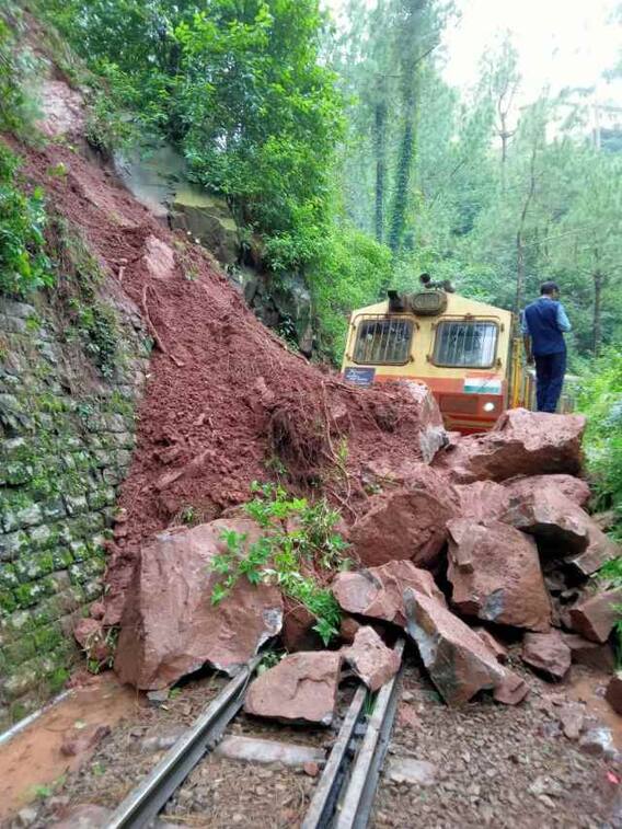 किस वजह से और कहां-कहां होता है लैंडस्लाइड