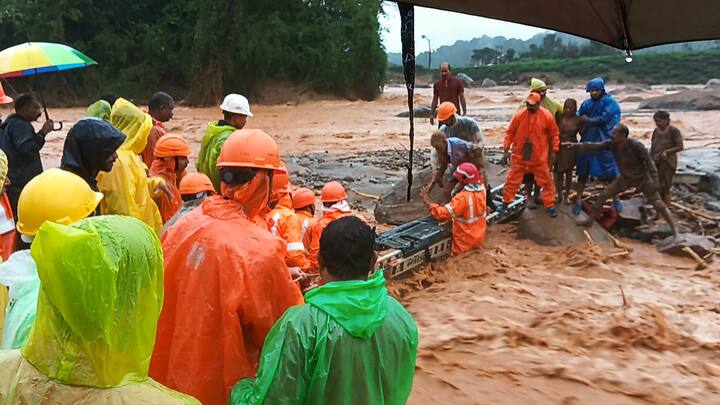 The rescue operation is under way amid incessant rains. (Photo: PTI)