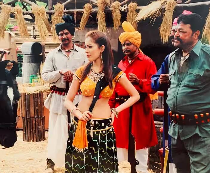 तब से लेकर अब तक मुनमुन के लुक में काफी बदलाव देखने को मिला है। एक्ट्रेस का वजन भी थोड़ा बढ़ गया है.