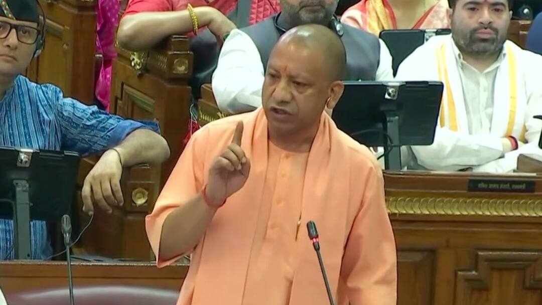 ‘गरीबों को ठगने वाले भूमाफिया सपा से जुड़े लोग’, अवैध कब्जों पर सरकार की कार्रवाई पर बोले CM योगी CM Yogi Adityanath targets samajwadi party over Lucknow akbarnagar bulldozer action ‘गरीबों को ठगने वाले भूमाफिया सपा से जुड़े लोग’, अवैध कब्जों पर सरकार की कार्रवाई पर बोले CM योगी