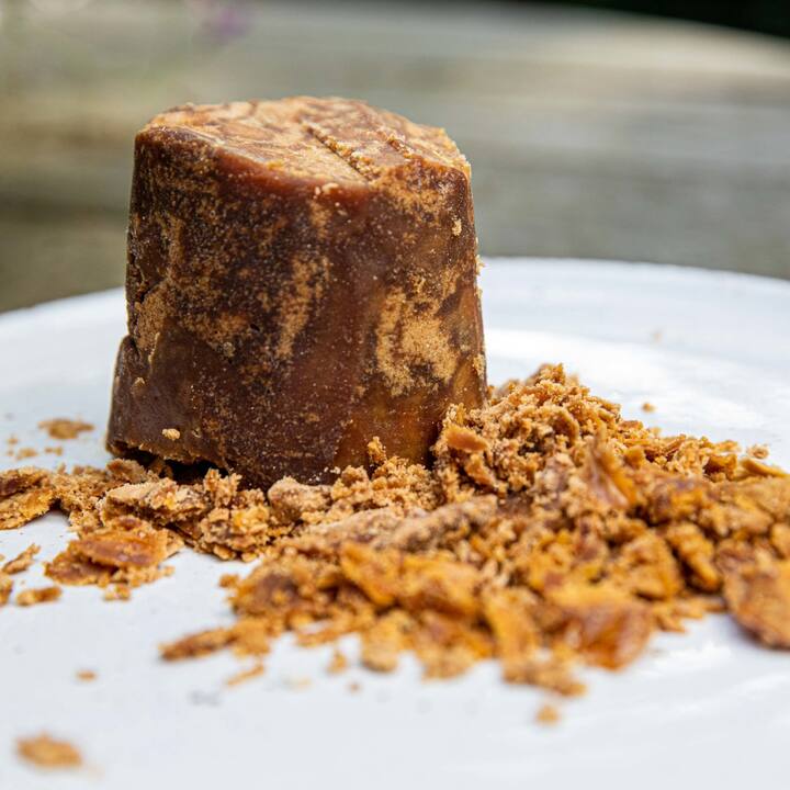 ਭਾਰ ਘਟਾਉਣ ਲਈ ਮਿੱਠੀਆਂ ਚੀਜ਼ਾਂ ਤੋਂ ਦੂਰ ਰਹੋ। ਖਾਸ ਕਰਕੇ ਮਿੱਠੀ ਵਾਲੀਆਂ ਚੀਜ਼ਾਂ ਘੱਟ ਖਾਓ।