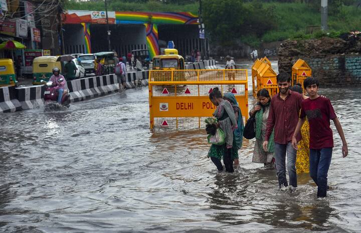 आईएमडी ने दिल्ली एनसीआर के लिए येलो अलर्ट की घोषणा की है.