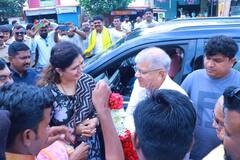 पंकजा मुंडे-प्रकाश आंबेडकर यांची भेट, राज्याच्या राजकारणात वेगवेगळ्या चर्चा!