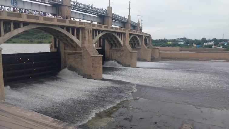 Mettur Dam Water Level Reaches Full Capacity after 580 Days for 43rd time in 91 years since it was constructed tnn Mettur Dam Water Level: 91 ஆண்டுகளில் 43வது முறையாக 580 நாட்களுக்குப் பிறகு முழு கொள்ளளவை எட்டிய மேட்டூர் அணை