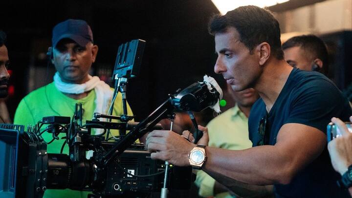 আজ জেনে নেওয়া যাক অভিনেতা সম্পর্কে কিছু অজানা তথ্য। সোনু সুদ ফিট থাকতে প্রচণ্ড পছন্দ করেন। সকলকেই উৎসাহিতও করেন তিনি ফিটনেসের ব্যাপারে।