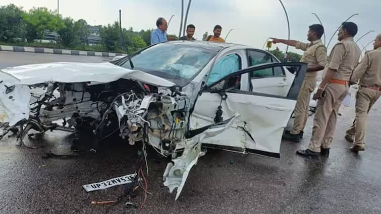 UP Minister Nand Gopal Gupta Nandi Son And Daughter-in-law Injured In Serious Car Accident Lucknow-Agra Expressway Kannauj UP Minister Nand Gopal Gupta Nandi's Son And Daughter-In-Law Injured After Car Collides With Divider