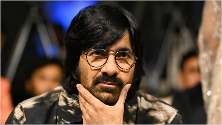 Ravi Teja decision on collaborating with director Surendar Reddy is still pending Ravi Teja: 'కిక్' ఇచ్చిన దర్శకుడికి రవితేజ ఓకే చెబుతాడా? కొత్త సినిమాకు ఛాన్స్ ఇస్తాడా?