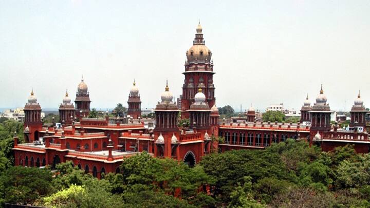 Madras High Court To Aviation Ministry Consider Plea Making Tamil Mandatory In Flights விமானங்களில் தமிழில் அறிவிப்புகள் வெளியிடுவது கட்டாயமா? சென்னை உயர்நீதிமன்றம் பரபர உத்தரவு!