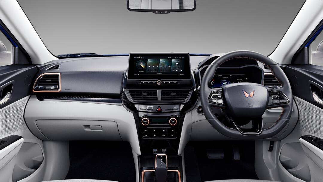 Mahindra Electric Car: महिंद्रा की ये इलेक्ट्रिक कार जल्द मार सकती है एंट्री, 400 किमी से भी ज्यादा होगी रेंज Mahindra electric car XUV e9 launching soon battery pack range features price know all details here Mahindra Electric Car: महिंद्रा की ये इलेक्ट्रिक कार जल्द मार सकती है एंट्री, 400 किमी से भी ज्यादा होगी रेंज