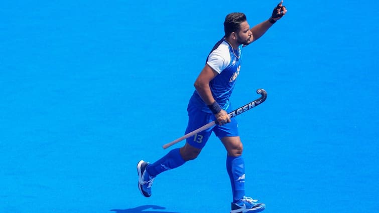 Paris Olympics 2024 India vs Ireland Indian Men Hockey Team Beat Ireland 2 0 group stage match captain Harmanpreet Singh IND vs IRE, Paris Olympics 2024: Harmanpreet's Brace Leads India To Win Over Ireland In Pool B Men's Hockey Clash