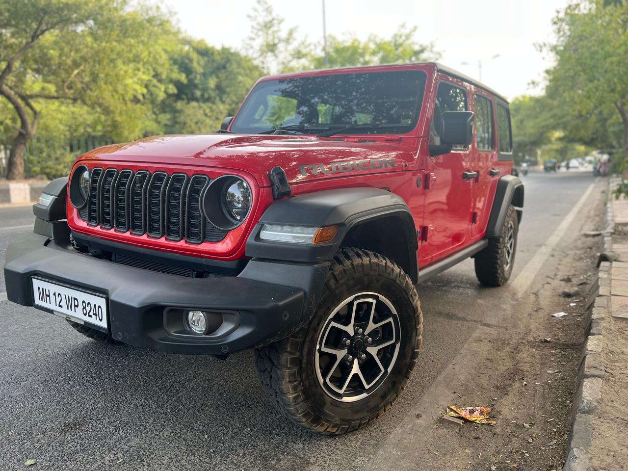 Jeep Wrangler 2024: नई जीप रैंगलर का रोड-टेस्ट रिव्यू, कंफर्ट में लग्जरी फील देती है ये कार?