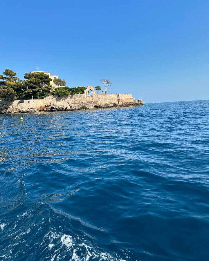 She has then starred in movies like 'Luv Shuv Tey Chicken Khurana', 'Ek Thi Daayan', 'Badlapur', 'Jolly LLB 2', 'Bell Bottom', 'Double XL'. Huma was last seen in the biopic 'Tarla', which is based on Indian chef and cookbook author Tarla Dalal. (All images: Instagram/@iamhumaq)