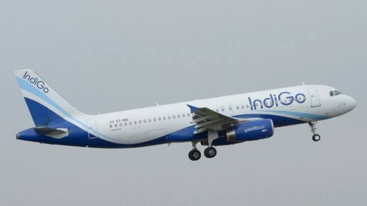 जहां एक ओर लेह एयरपोर्ट पर रोजाना 15 से 16 फ्लाइट लैंड और टेक ऑफ की जाती थी तो वहीं बीते शनिवार को 2, रविवार को 4 और सोमवार को 6 फ्लाइट रद्द करनी पड़ी. नाम न बताने की शर्त पर हवाई अड्डे के एक अधिकारी ने बताया कि रेद्द की गई सबसे ज्यादा उड़ने दिल्ली जाने वाली थी.