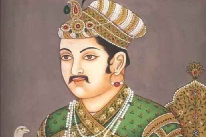 यही नहीं मुगल सम्राट अकबर और उनके मंत्री बीरबल दोनों की दोस्ती की कहानी आज भी काफी मशहूर है. इन दोनों की मिसाल आज भी दी जाती है.