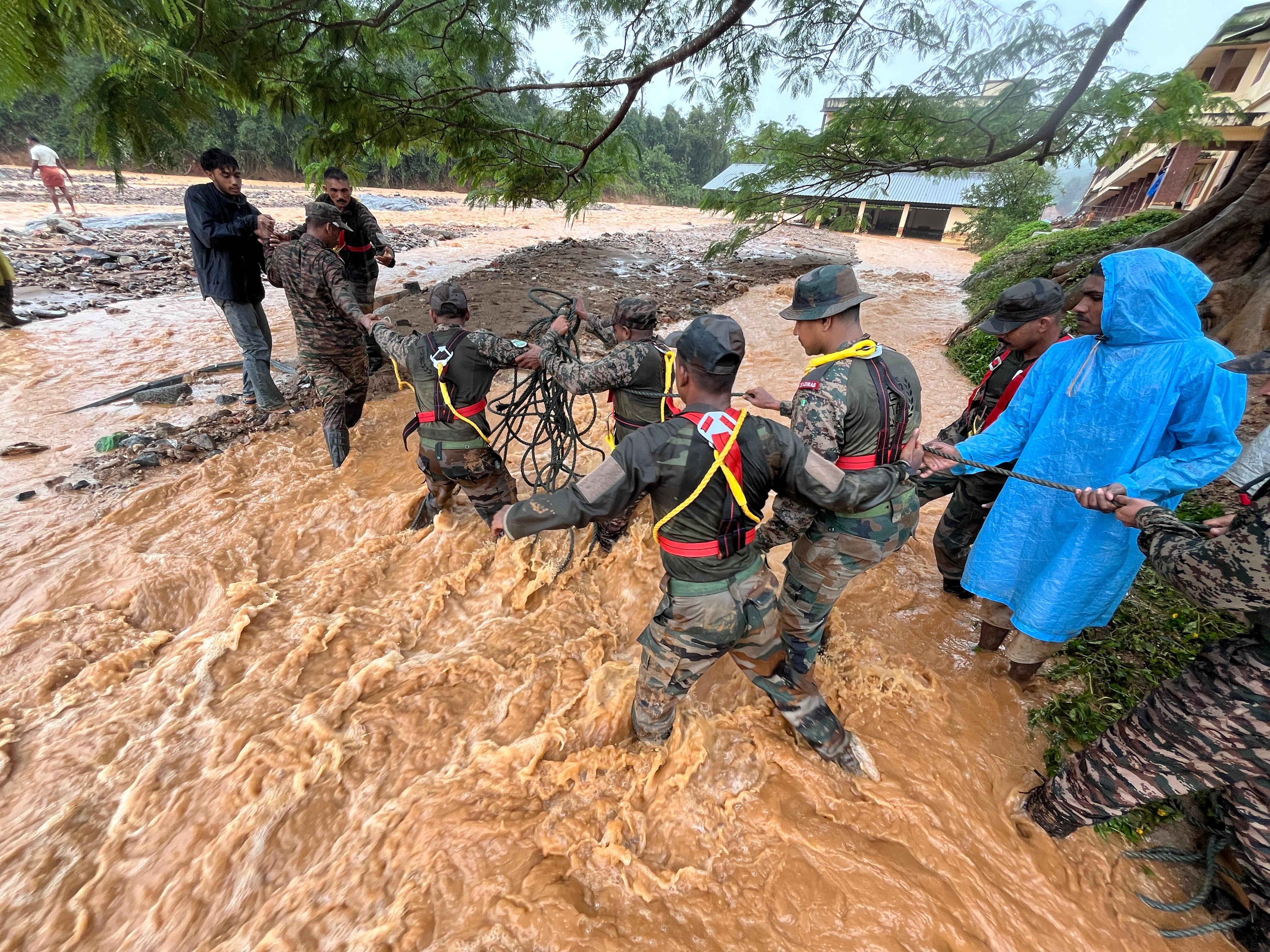 Kerala Disaster: கேரளாவை அதிகம் குறிவைக்கும் இயற்கைப் பேரிடர்கள்; என்னதான் காரணம்? இதுதான் தீர்வு!