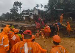 Kerala Landslide: ভোররাতে ভয়ঙ্কর ভূমিধস কেরলে, বাড়ছে মৃত্যু, সেনা সাহায্য চেয়ে আর্জি