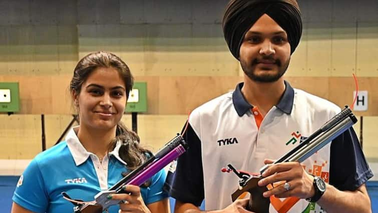 India Medal Tally Latest Updates Paris Olympics 2024 Manu Bhaker-Sarabjot Singh India Medal Tally: मेडल टैली में भारत ने लगाई लंबी छलांग, टॉप-10 में जगह बनाने से सिर्फ एक पदक दूर; जानें लेटेस्ट अपडेट