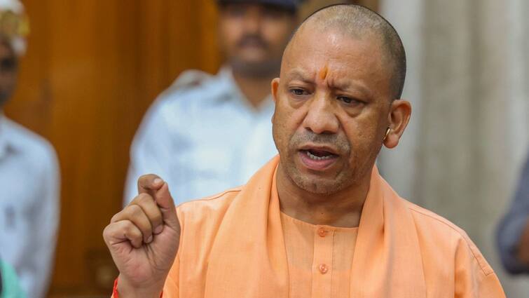 nazul property bill bjp and allies opposed the decision of Yogi government BJP और सहयोगियों ने एक सुर में किया योगी सरकार के फैसले का विरोध, पूर्व मंत्री भी खिलाफ