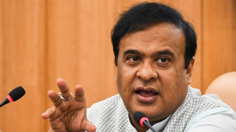 Assam Chief Minister Himanta Biswa Sarma advocated for implementing NRC in Jharkhand Assam CM Himanta Biswa Sarma Calls For NRC In Jharkhand Amid Illegal Immigration Concerns