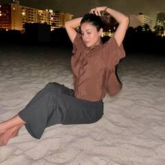 Shehnaaz Gill : पंजाबी गर्ल शहनाज गिलने देसी लूकमध्ये घातला धुमाकूळ, वेधलं लक्ष!