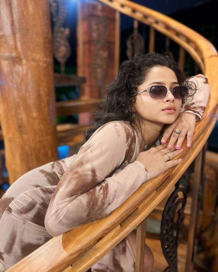 'महाराष्ट्राची हास्यजत्रा'मधील कलाकार आता महाराष्ट्राच्या घरघरात पोहोचले आहेत.(PC : parabshivali)