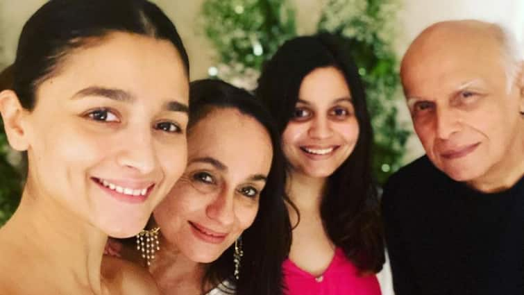 Mahesh bhatt reveals when he gave his daughters alia and shaheen muslim name filmmaker mother was worried जब महेश भट्ट ने दोनों बेटियों आलिया-शाहीन को दिए मुस्लिम नाम, आखिर क्यों परेशान हो गईं थी फिल्ममेकर की मां