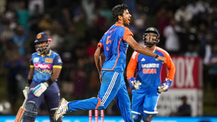 IND vs SL 3rd T20I Super Over every ball thrill and highlights How Indian won match Washington Sundar IND vs SL: तीसरे टी20 में कैसे टीम इंडिया ने श्रीलंका के खिलाफ सुपर ओवर में दर्ज की जीत, पढ़ें हर एक गेंद का रोमांच