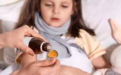 Cough Syrup: બાળકોને કફ સિરપ આપતા અગાઉ જરૂર ચેક કરો આ બાબતો, બની શકે છે જીવલેણ