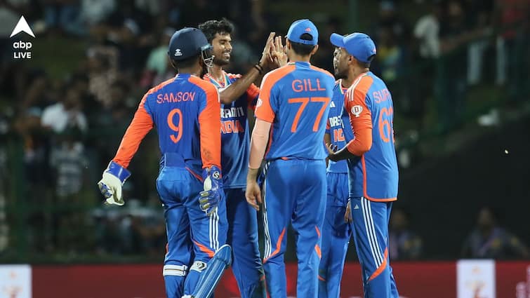 IND vs SL 3rd T20I Suryakumar Yadav Rinku Singh heroics with ball India win super over match and series vs Sri Lanka IND vs SL: বার্বাডোজ়ের স্মৃতি ফিরল পাল্লেকেলেতে, ফের দলকে 'হারা' ম্যাচ জেতালেন ভারতীয় বোলাররা