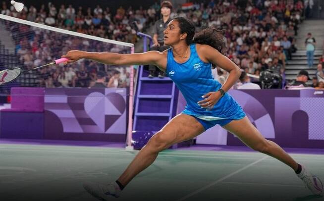 Paris Olympics Day 5 PV Sindhu has bagged her second win of the group stage in the women's doubles Paris Olympics Day 5: સતત બીજી મેચ જીતીને પ્રી-ક્વાર્ટર ફાઇનલમાં પહોંચી પીવી સિંધુ, ઇસ્ટોનિયાની ખેલાડીને  34 મિનિટમાં હરાવી