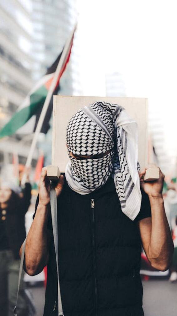 हमास को कैसे घोषित किया गया आतंकी संगठन?