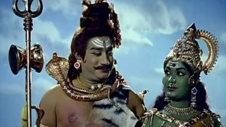 திருவிளையாடல் புராணத்தை அடிப்படையாக வைத்து ஏ பி நாகராஜன் இயக்கத்தில் உருவான திருவிளையாடல் படம் வெளியாகி 59 ஆண்டுகள் நிறைவடைகிறது. கே.வி.மகாதேவன் இசையில் வந்த பழம் நீயப்பா, இசை தமிழ் உள்ளிட்ட பல பாடல்கள் எவர்கிரீன் ஹிட்டாக அமைந்தது.
