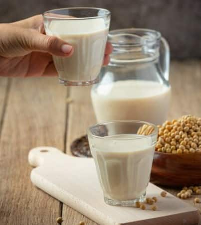 Soy milk is very effective in fulfilling the deficiency of vitamin B12 in the body. Buy fortified soy milk from the market and consume it instead of regular milk. Apart from this, this milk is a good source of protein.