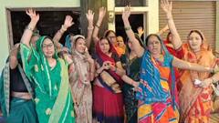 शराब की दुकान खुलने को लेकर महिलाओं का प्रदर्शन, प्रशासन से लगाई सुरक्षा की गुहार