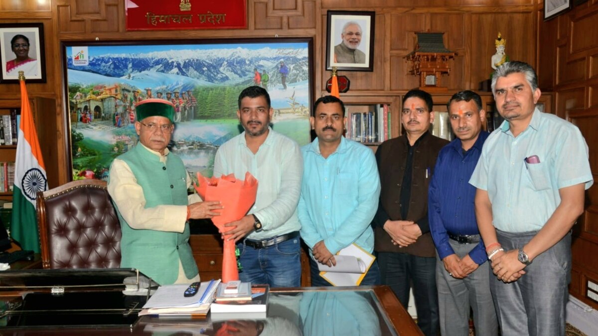 Himachal: राज्यपाल से मिला NPS कर्मचारी संघ, केंद्र से नौ हजार करोड़ दिलवाने की मांग