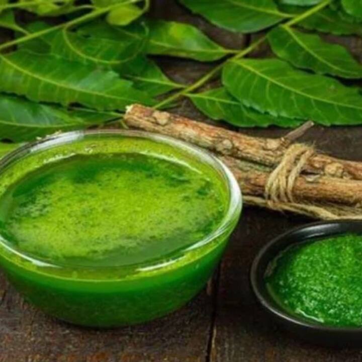 Neem Juice: ਪੁਰਾਤਨ ਕਾਲ ਤੋਂ ਨਿੰਮ ਦੀ ਜੜ੍ਹ, ਸੱਕ, ਪੱਤੇ ਅਤੇ ਇਸ ਦੇ ਫਲ ਨੂੰ ਵੈਦਿਕ ਕਾਲ ਤੋਂ ਕਈ ਬਿਮਾਰੀਆਂ ਦੇ ਇਲਾਜ ਵਜੋਂ ਵਰਤਿਆ ਜਾਂਦਾ ਰਿਹਾ ਹੈ। ਇਸ ਦੀ ਪੱਤੀਆਂ ਦੇ ਰਸ ਦਾ ਸੇਵਨ ਕਰਨਾ ਸਭ ਤੋਂ ਆਸਾਨ ਅਤੇ ਪ੍ਰਭਾਵਸ਼ਾਲੀ ਹੈ।