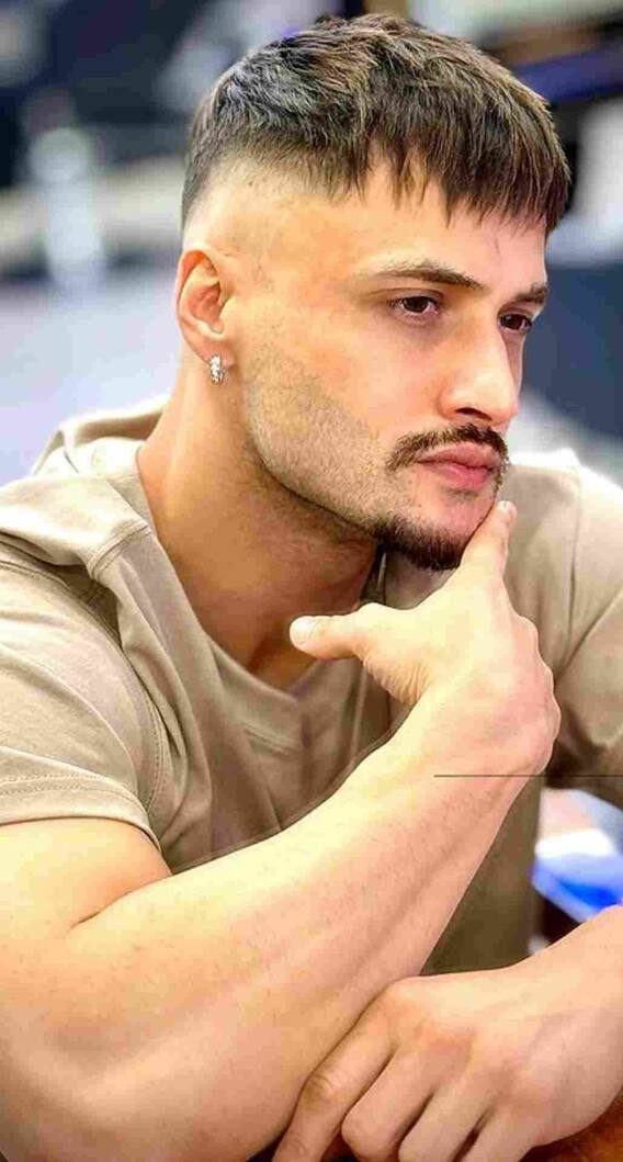 हिमांशी ही नहीं इस हसीना का भी दिल तोड़ चुके हैं आसिम रियाज!