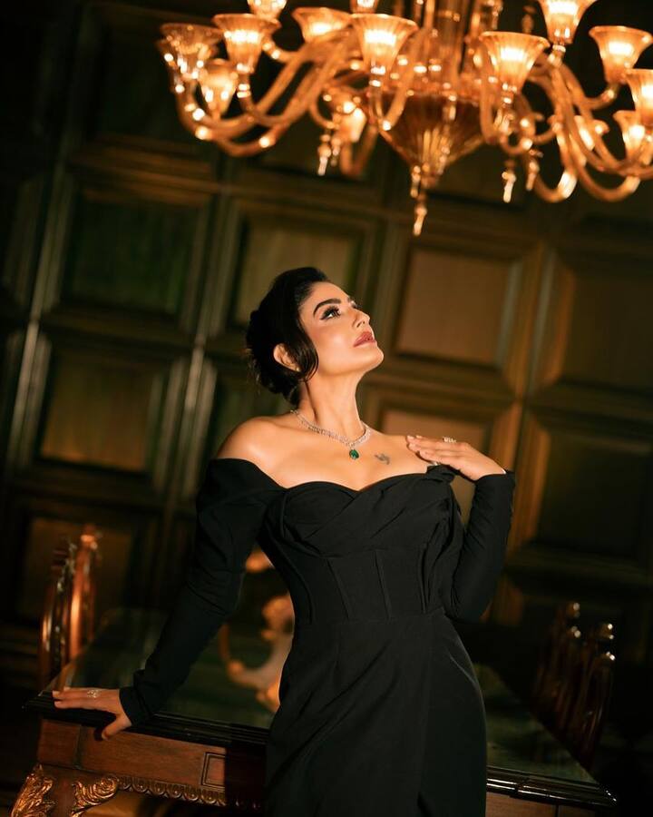 'KGF 2'లో ప్రధాని రమికా సేన్ పాత్రలో నటించిన రవీనాకు మంచి ఫాలోయింగ్ పెరిగింది...ఆఫర్స్ కూడా జోరందుకున్నాయ్.