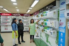 AC Mode in Rain: বর্ষায় AC ঠিক রাখবে রিমোটের এই বাটন, কমাবে বিদ্যুতের বিলও! ব্যবহার করেন?