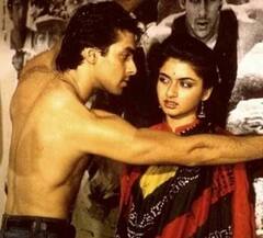 Girlfriend's Day पर पार्टनर के साथ देखें ये रोमांटिक फिल्में, इन सदाबहार हिंदी मूवीज का दौर कभी नहीं होगा खत्म