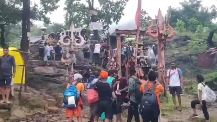 एमपी के पचमढ़ी में नागद्वारी यात्रा शुरू, श्रद्धालुओं के लिए प्रशासन ने तय किया बसों का किराया Nagdwar Yatra 2024 in Pachmarhi start in Madhya Pradesh know Nagdwari temple history ANN एमपी के पचमढ़ी में नागद्वारी यात्रा शुरू, श्रद्धालुओं के लिए प्रशासन ने तय किया बसों का किराया